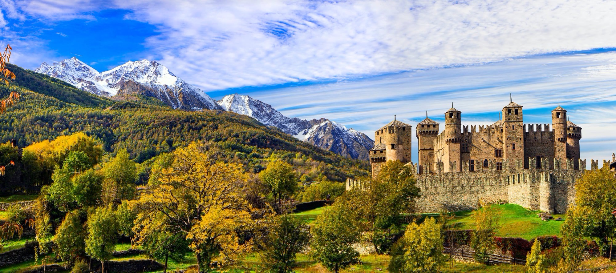 MINITOUR TRA VALLE D’AOSTA E PIEMONTE: Tra castelli, cime spettacolari e abbazie leggendarie