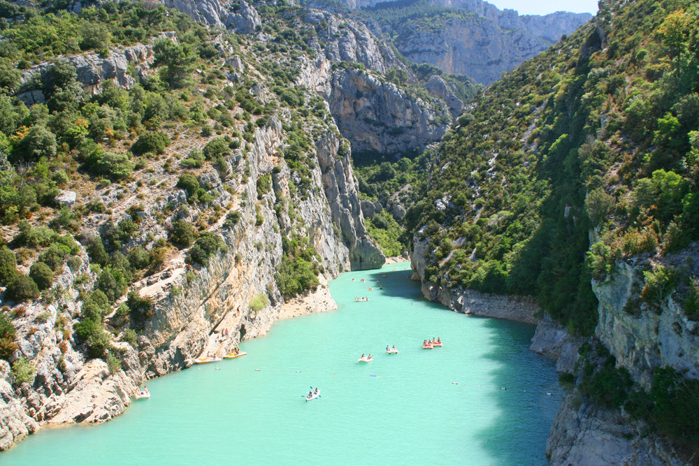 COSTA AZZURRA & PROVENZA: tra Profumi, Borghi e Canyon Smeraldo